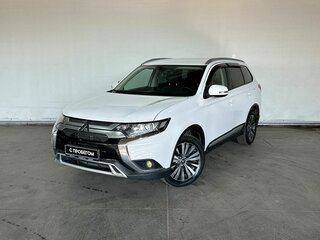 2019 Mitsubishi Outlander III Рестайлинг 3, белый, 1968000 рублей, вид 1