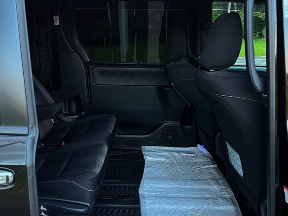 2018 Toyota Voxy III (R80) Рестайлинг, чёрный, 2080000 рублей - вид 11
