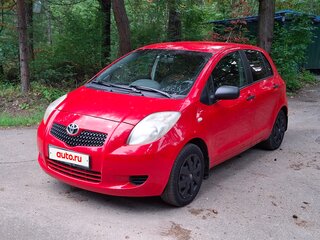 2008 Toyota Yaris II, красный, 400000 рублей, вид 5