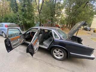 1994 Jaguar XJ II (XJ40), синий, 1700000 рублей, вид 3