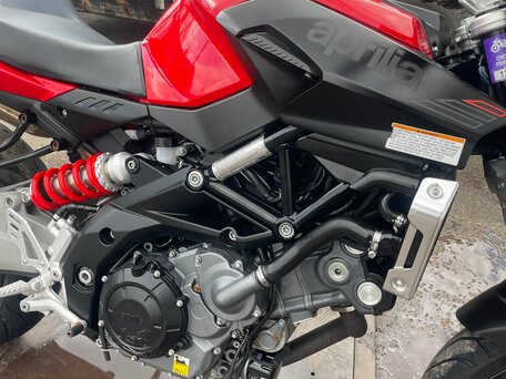 2016 Aprilia SL 750 Shiver, красный, 500000 рублей, вид 3