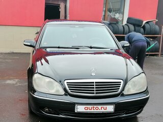 2003 Mercedes-Benz S-Класс 430 IV (W220) Рестайлинг, чёрный, 700000 рублей, вид 2