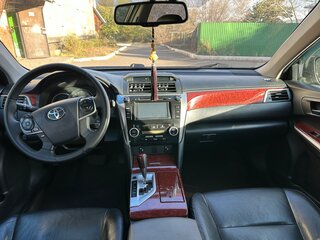 2013 Toyota Camry VII (XV50), чёрный, 1950000 рублей, вид 3