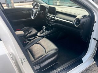 2019 Kia K3 II, белый, 1760000 рублей, вид 5