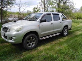 2012 Toyota Hilux VII Рестайлинг, серебристый, 1500000 рублей, вид 1