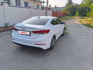 2018 Hyundai Elantra VI (AD), белый, 1700000 рублей, вид 4