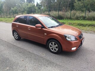 2011 Kia Rio II Рестайлинг, оранжевый, 600000 рублей, вид 3