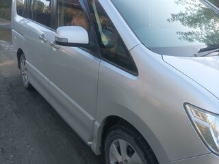 2012 Nissan Serena IV (C26), серебристый, 1370000 рублей, вид 3