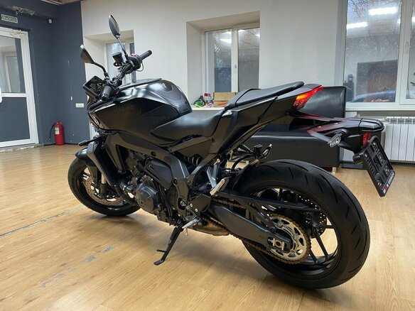 2024 Yamaha MT-09 (FZ-09), чёрный, 1290000 рублей - вид 4