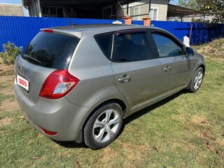 2010 Kia Ceed I Рестайлинг, серый, 600000 рублей, вид 4