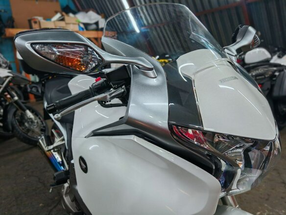2012 Honda VFR 1200, белый, 860000 рублей - вид 9