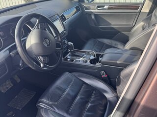 2014 Volkswagen Touareg II, коричневый, 2150000 рублей, вид 4