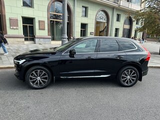 2021 Volvo XC60 II, чёрный, 4990000 рублей, вид 3