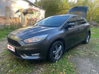 2017 Ford Focus III Рестайлинг, серый, 999999 рублей, вид 1
