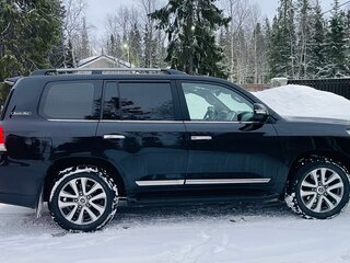 2016 Toyota Land Cruiser 200 Series Рестайлинг 2, чёрный, 5500000 рублей, вид 4
