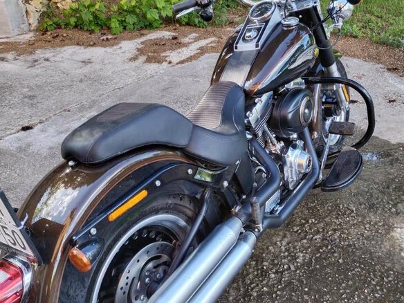 2013 Harley-Davidson Fat Boy, коричневый, 2000000 рублей - вид 4