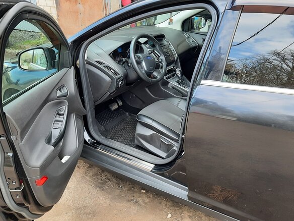 2014 Ford Focus III, чёрный, 1100000 рублей - вид 15