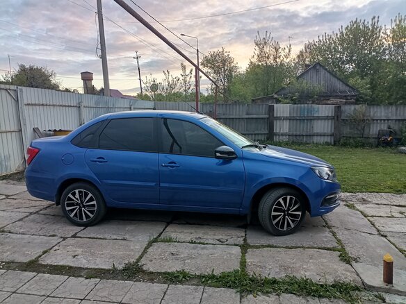 2021 Lada (ВАЗ) Granta I Рестайлинг, синий, 930000 рублей - вид 2