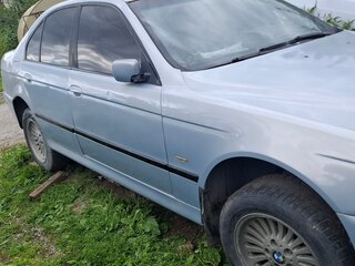 1998 BMW 5 серии 520i IV (E39), серебристый, 400000 рублей, вид 2