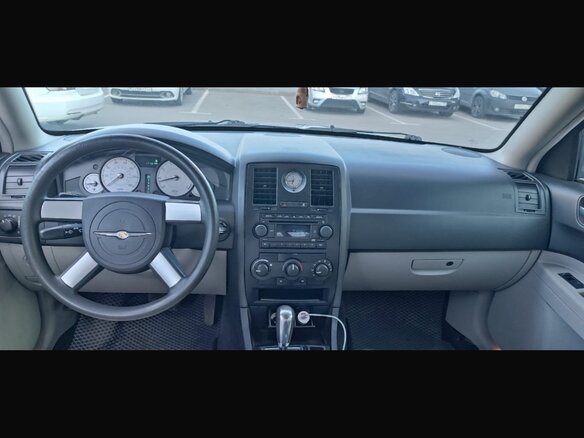2004 Chrysler 300C I, серебристый, 800000 рублей - вид 6