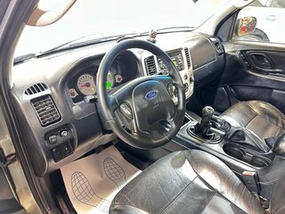 2005 Ford Maverick III, серебристый, 780000 рублей, вид 5