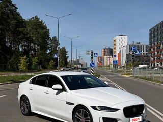2019 Jaguar XE I Рестайлинг, белый, 2186693 рублей, вид 2