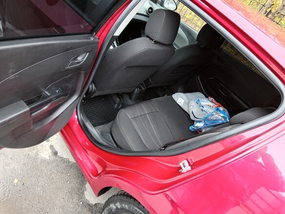 2013 Chevrolet Aveo II, красный, 750000 рублей - вид 17