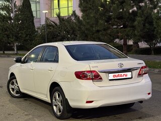 2011 Toyota Corolla X (E140, E150) Рестайлинг, белый, 1050000 рублей, вид 4