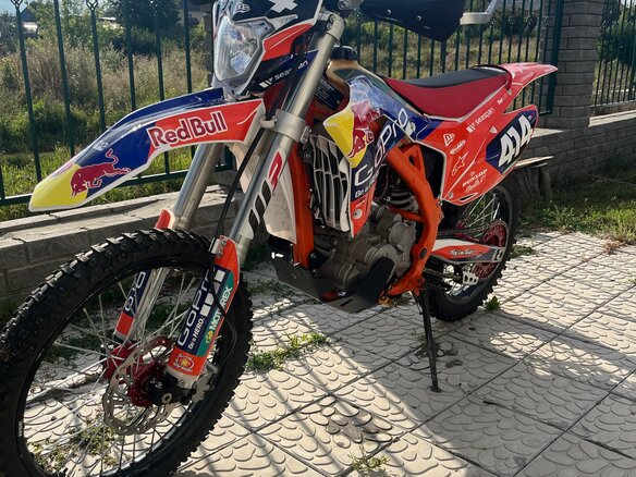 2021 BSE Z7, красный, 200000 рублей - вид 1