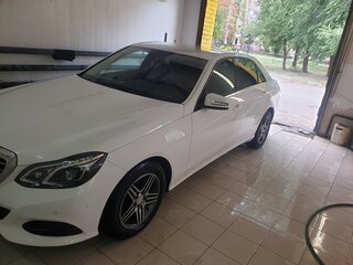 2013 Mercedes-Benz E-Класс 200 IV (W212, S212, C207) Рестайлинг, белый, 2000000 рублей, вид 3