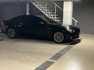 2009 BMW 7 серии 730d V (F01/F02/F04), чёрный, 1770000 рублей, вид 5