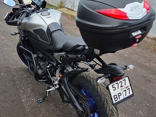 2015 Yamaha MT-09 Tracer (FJ-09), серебристый, 750000 рублей, вид 3