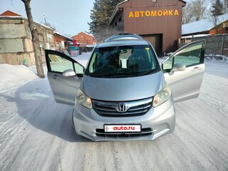 2012 Honda Freed I Рестайлинг, серебристый, 1035000 рублей, вид 3