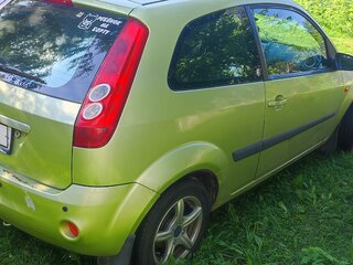 2006 Ford Fiesta Mk5, зелёный, 200000 рублей, вид 3