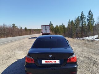 2008 BMW 5 серии 525i V (E60/E61) Рестайлинг, серый, 1400000 рублей, вид 4