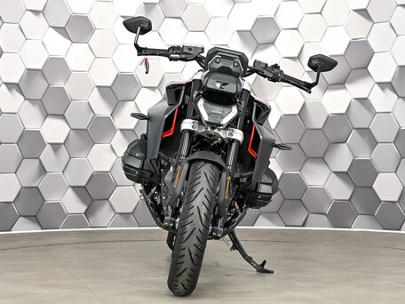2025 BMW R 1300 R, чёрный, 2299000 рублей, вид 5