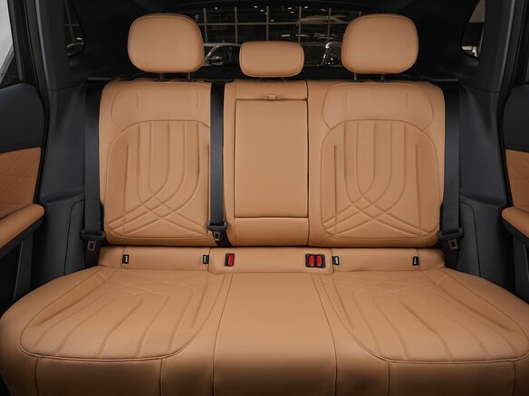2026 Geely EX5 Гибрид EM-i, чёрный - вид 17