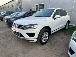 2015 Volkswagen Touareg II Рестайлинг, белый, 2850000 рублей, вид 3