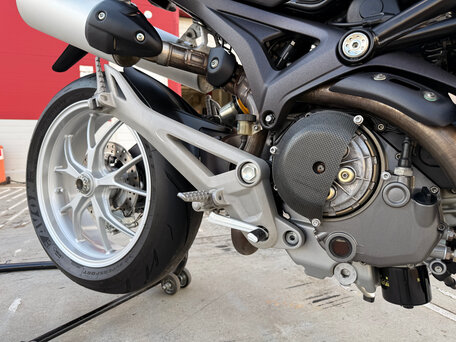 2009 Ducati Monster 1100, чёрный, 499000 рублей, вид 3