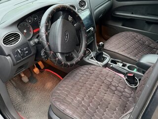 2007 Ford Focus II Рестайлинг, чёрный, 500000 рублей, вид 2