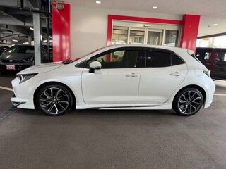 2022 Toyota Corolla Sport XII (E210), белый, 1232000 рублей, вид 5