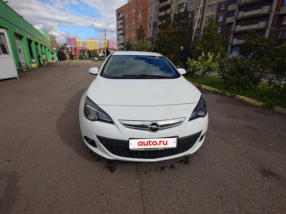2014 Opel Astra GTC J Рестайлинг, белый, 950000 рублей - вид 1