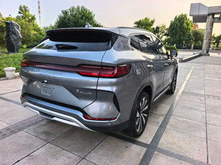 2023 BYD Song Plus DM-i 26.6 kWh I Рестайлинг, серый, 3581977 рублей, вид 3