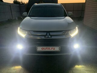 2015 Mitsubishi Outlander III Рестайлинг 2, белый, 2150000 рублей, вид 1