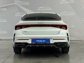 2021 Kia K5 III, белый, 2750000 рублей, вид 4