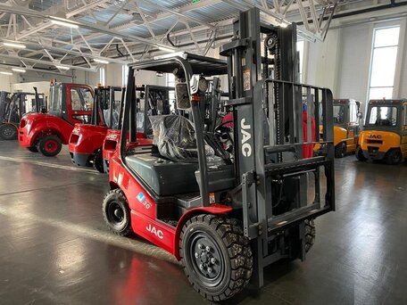 2025 JAC CPCD35, красный, 1490000 рублей, вид 4