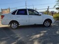 2012 Lada (ВАЗ) Granta I, белый, 270000 рублей - вид 2
