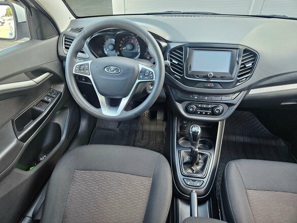 2018 Lada (ВАЗ) Vesta I, белый, 917000 рублей - вид 5