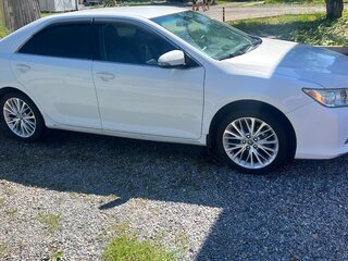 2013 Toyota Camry VII (XV50), белый, 1780000 рублей, вид 1