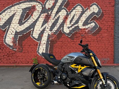 2022 Ducati Diavel 1260 S, серый, 2300000 рублей, вид 2